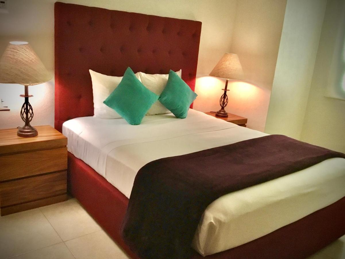 Apartamentos Grand Venetian Puerto Vallarta Kültér fotó